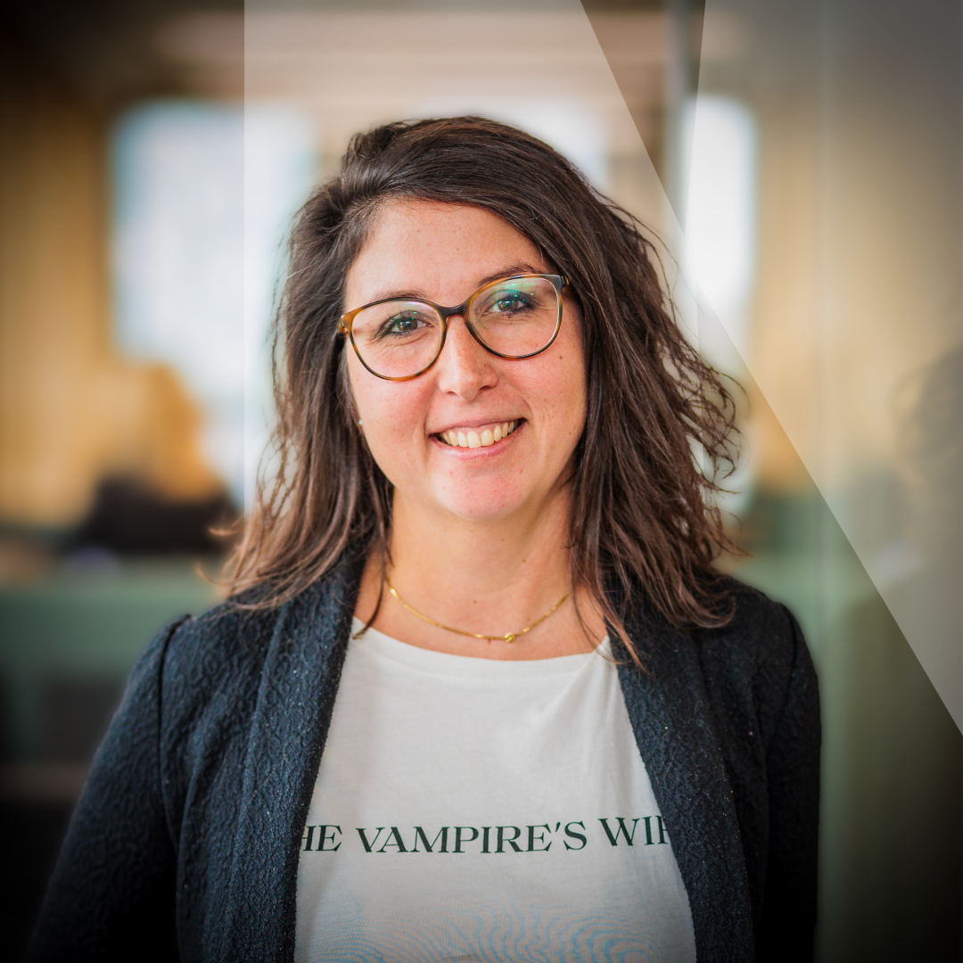Portrait d'entreprise de Lucile de Windt, souriante