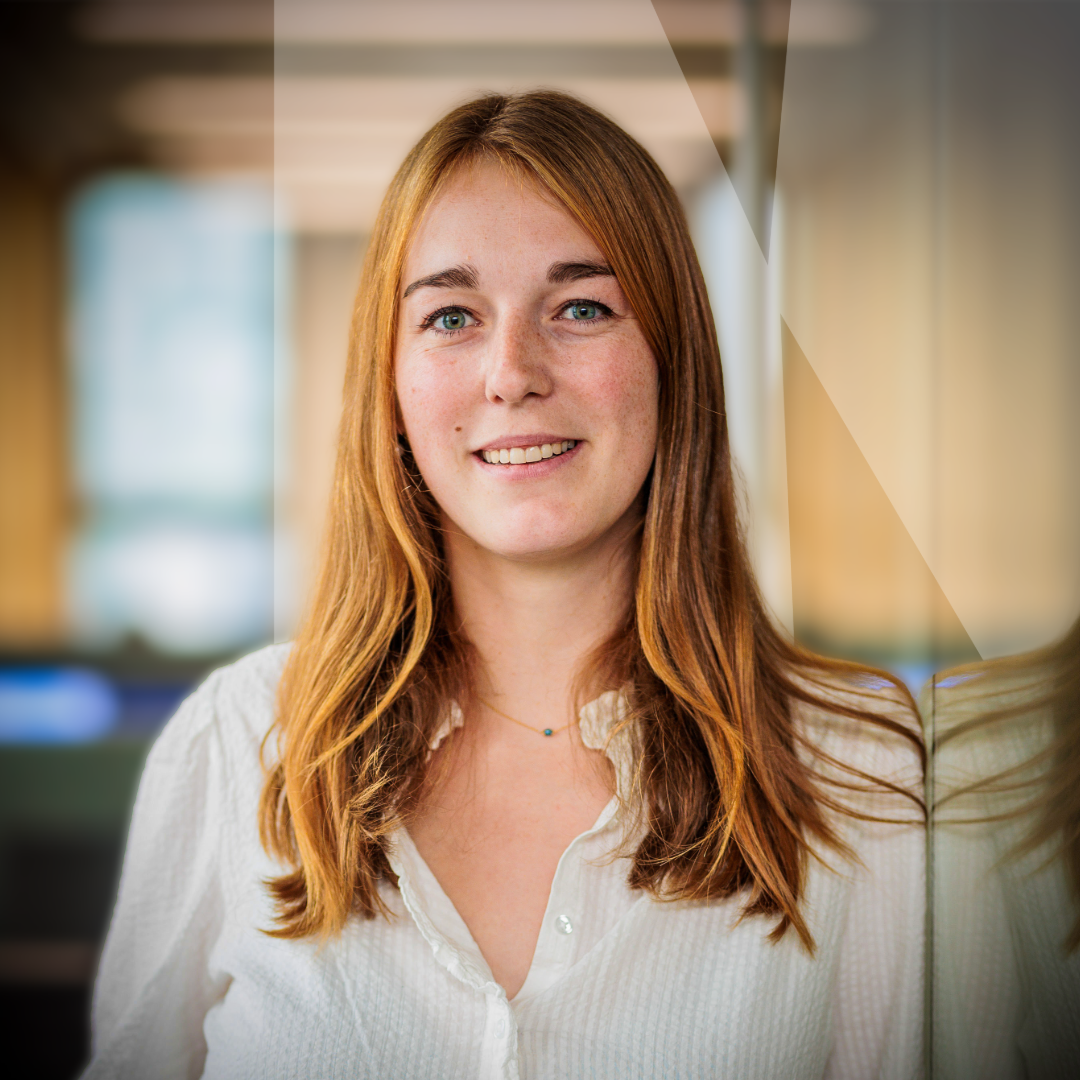 Portrait d'entreprise de Caroline Hazard souriante